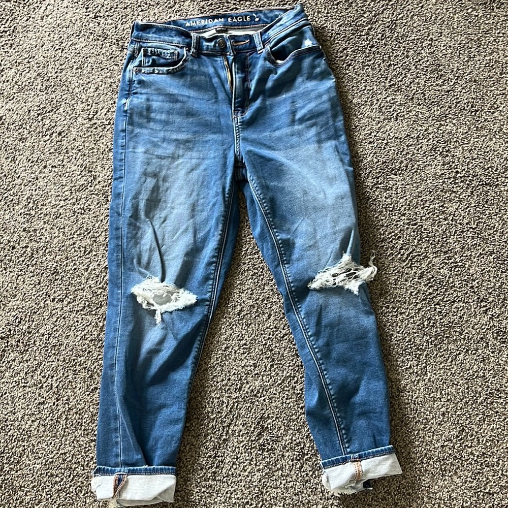 American Eagle Ripped Mom Jean